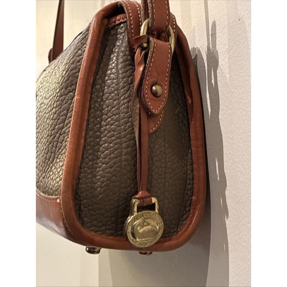 Vintage Dooney Bourke USA Pebbled Leather Crossbody Bag Purse All Weather Taupe - Picture 10 of 16